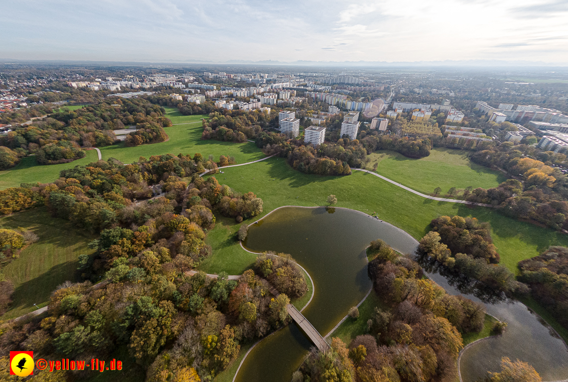 03.11.2022 -  Ostparksee mit Umgebung in Neuperlach